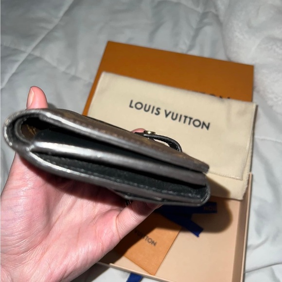 Pallas Compact Wallet Noir & Monogram - Picture 8 of 15